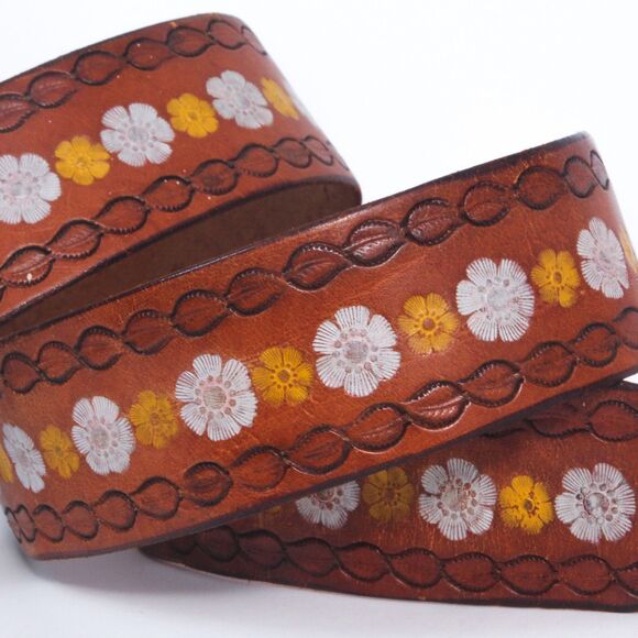 Cesar Ugarte Vintage Boho Western Painted Flower Hand Tooled Leather Belt, 30\